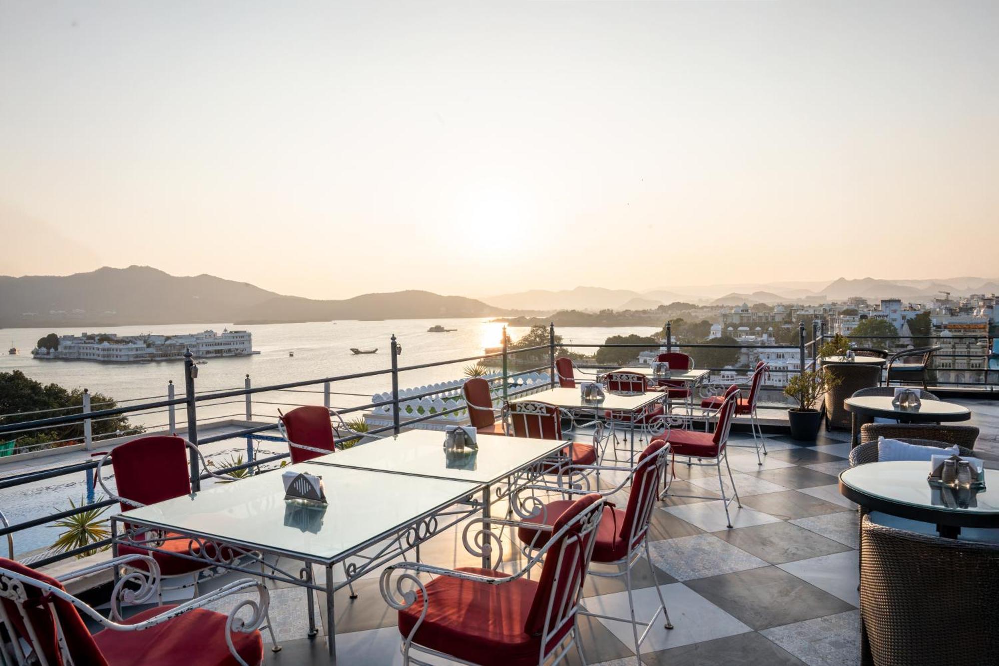 Udaigarh - Udaipur Hotel Exterior foto